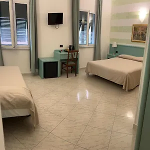 Marina 3*, Sestri Levante Italia